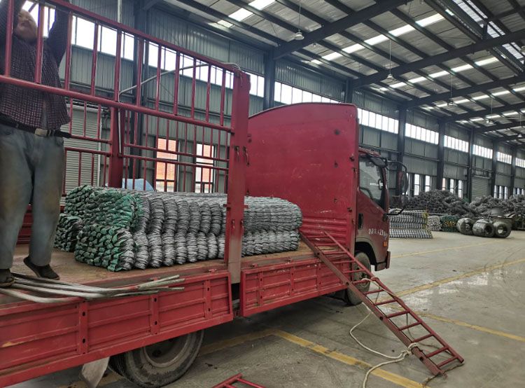 保德湖南衡阳高速路护坡网工程的边坡网发货了